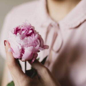 Balans in de overgang - Krijg grip op je hormoonhuishouding en ontdek hoe je je overgangsklachten als bijvoorbeeld vermoeidheid, opvliegers, laag libido, vergeetachtigheid, gewrichtspijn en depressiviteit op een natuurlijke manier kunt verminderen! Meer balans in de Overgang met de online cursus balans in de overgang!