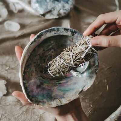 Happy Guides Smudge magic - Alles over smudgen en reinigen van negatieve energie